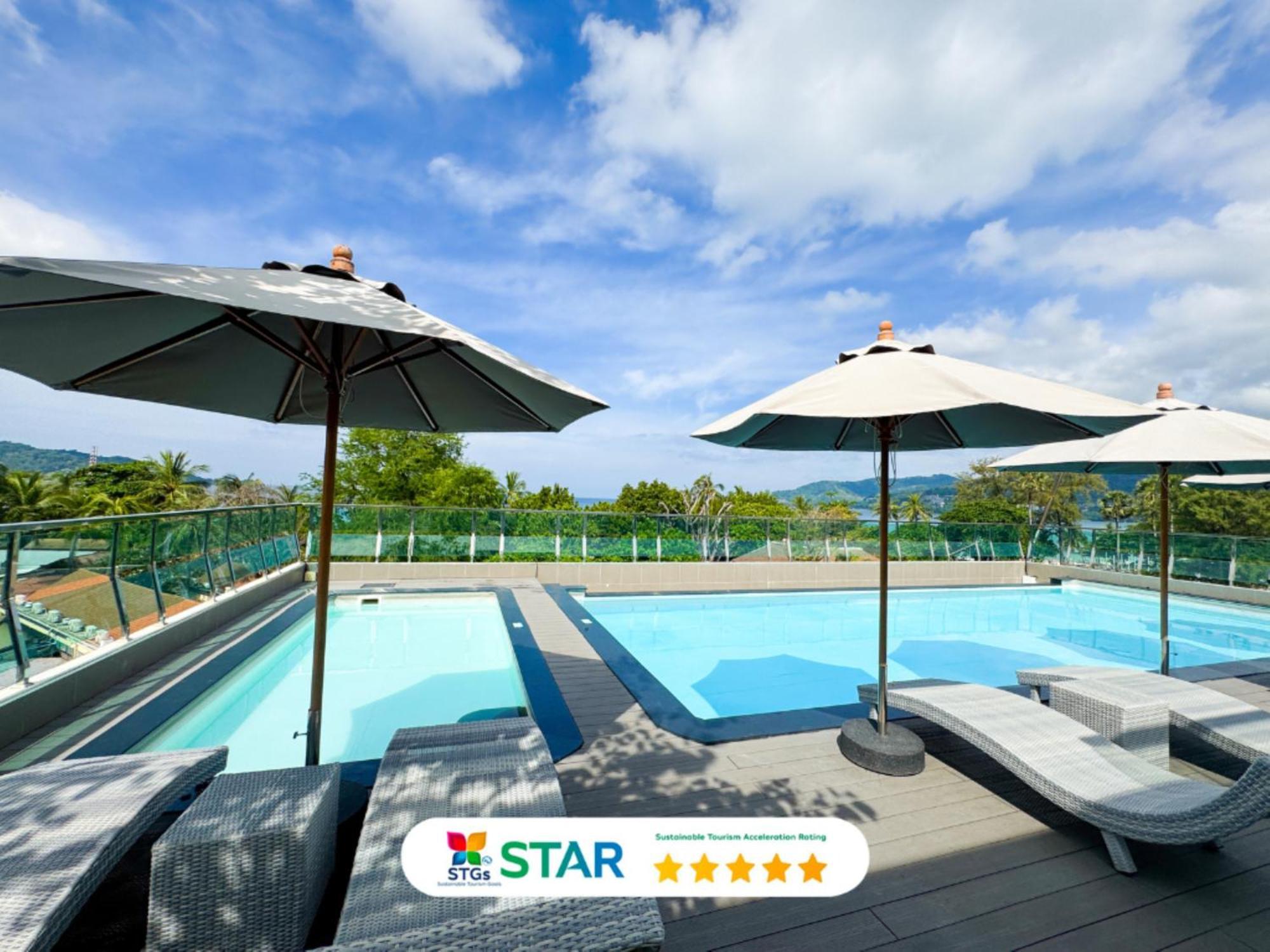 Clarian Hotel Beach Patong Extérieur photo